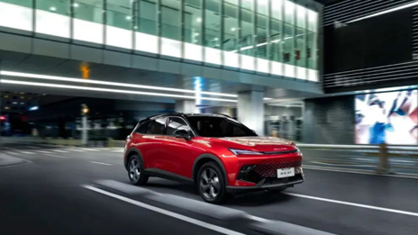 江南APP体育官方网站-全球首款搭载鸿蒙座舱智能的MPV，瑞风RF8开启智能电混出行新时代